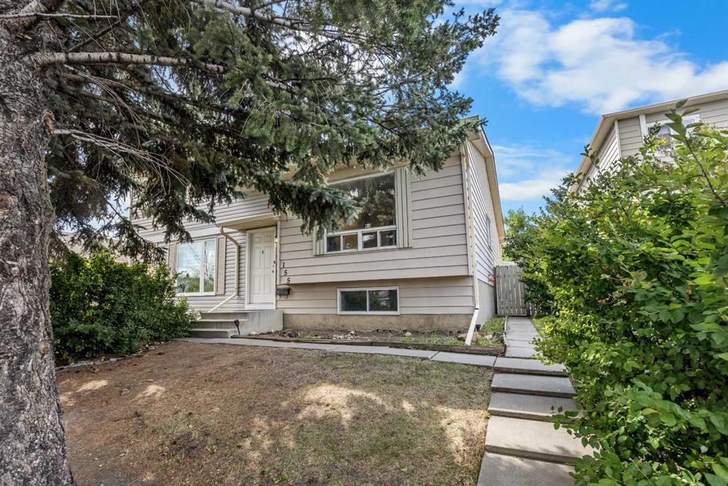 155 Sandarac Way NW, Calgary, Alberta, T3K 2Y4