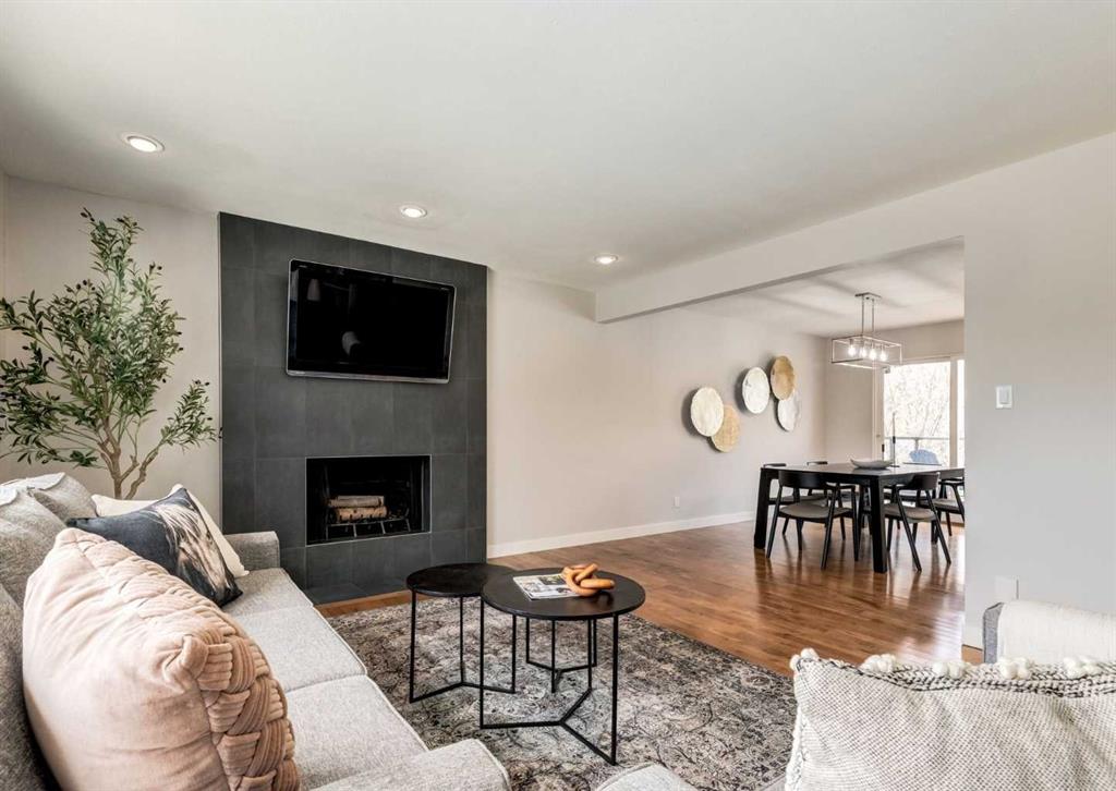 176 Mapleburn Drive SE, Calgary, Alberta, T2J1Y6