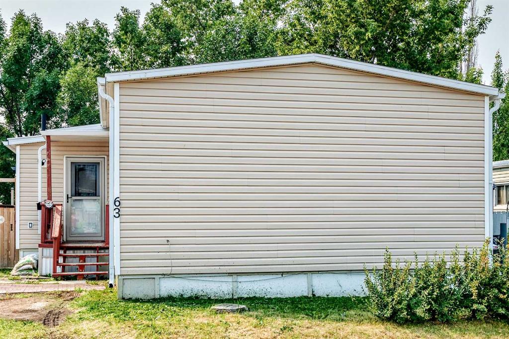 #63 6220 17 Avenue SE, Calgary, Alberta, T2A 0W6