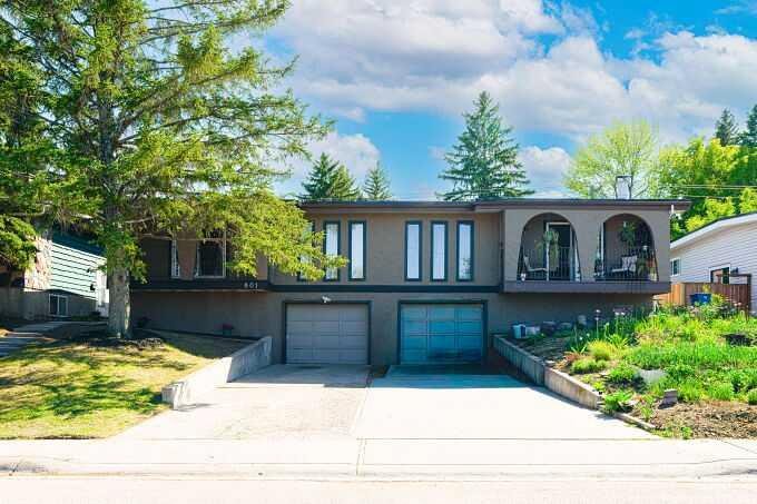 801 Canfield Way SW, Calgary, Alberta, T3W 1K4