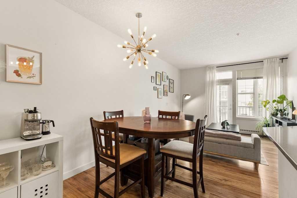 #313 208 Holy Cross Lane SW, Calgary, Alberta, T2S 3G3