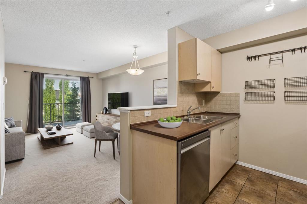 #1305 8 Bridlecrest Drive SW, Calgary, Alberta, T2Y0H6