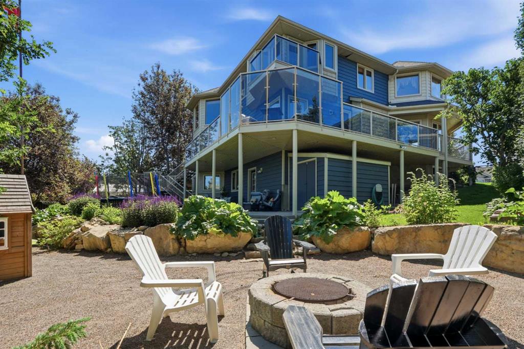131 Edgebrook Circle NW, Calgary, Alberta, T3A5A4