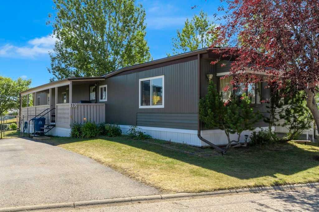 #110 99 Arbour Lake Road, Calgary, Alberta, T3G 4E4