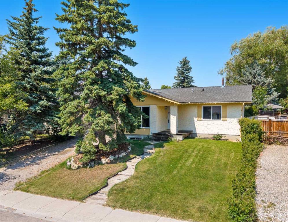 125 Carr Place, Okotoks, Alberta, T1S 1E2