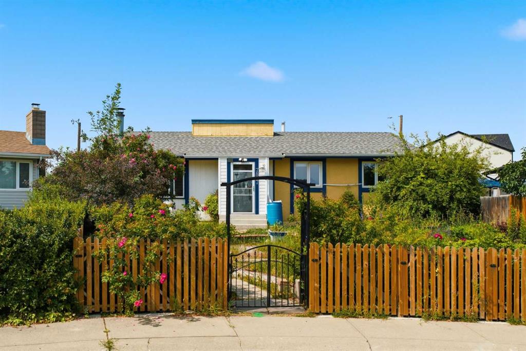 7807 Olympia Bay SE, Calgary, Alberta, T2C 1N7