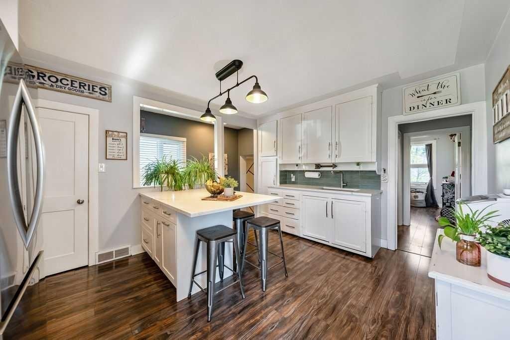101 S Railway Street, Okotoks, Alberta, T1S 1K6