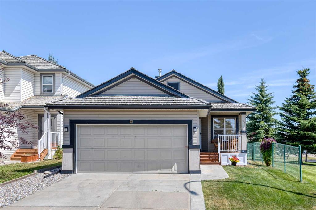 22 Glensummit Close, Cochrane, Alberta, T4C 2J9