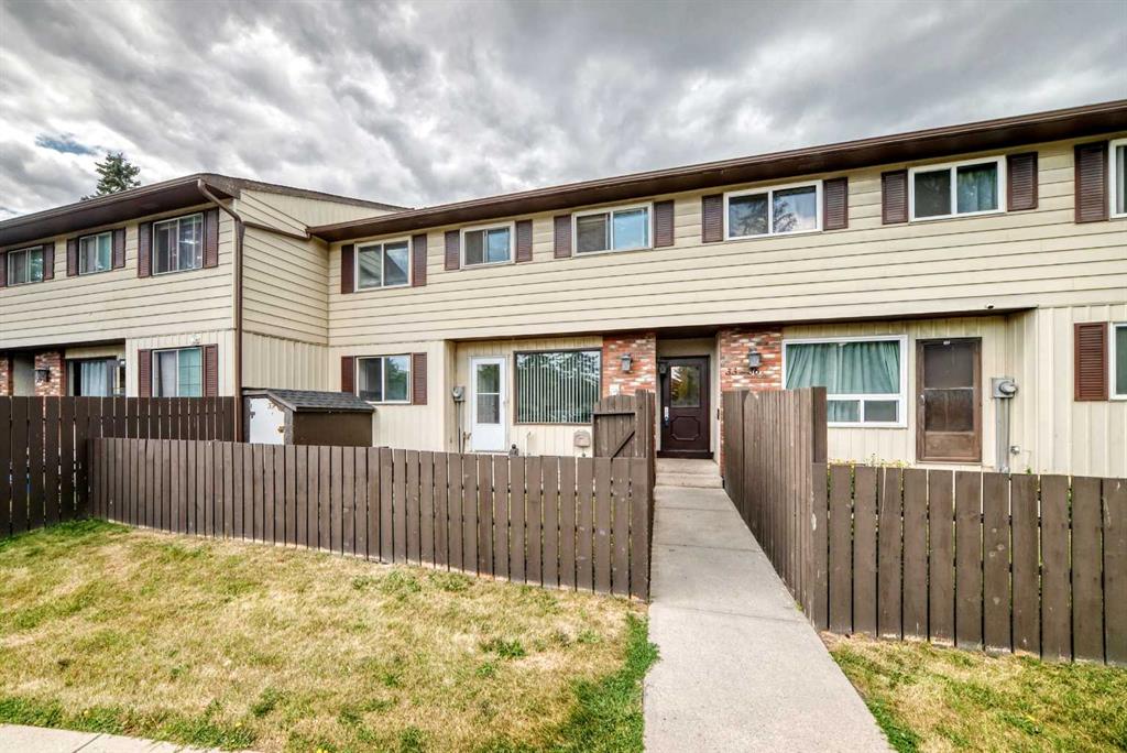 #33 175 Manora Place, Calgary, Alberta, T2A4P6
