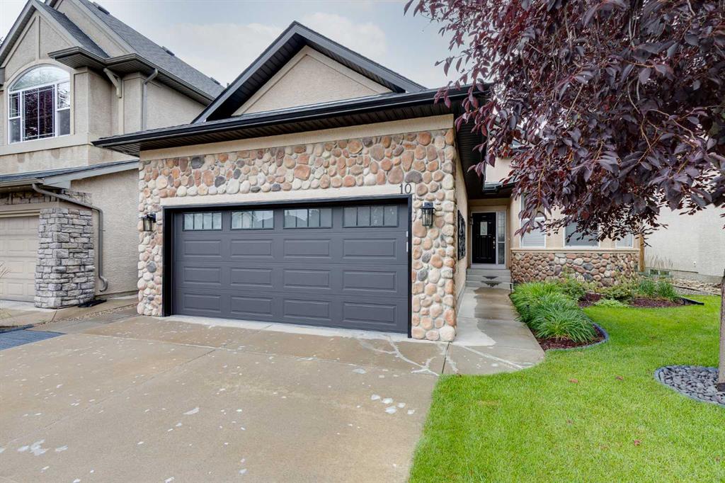 10 Strathlea Grove SW, Calgary, Alberta, T3H 5B1