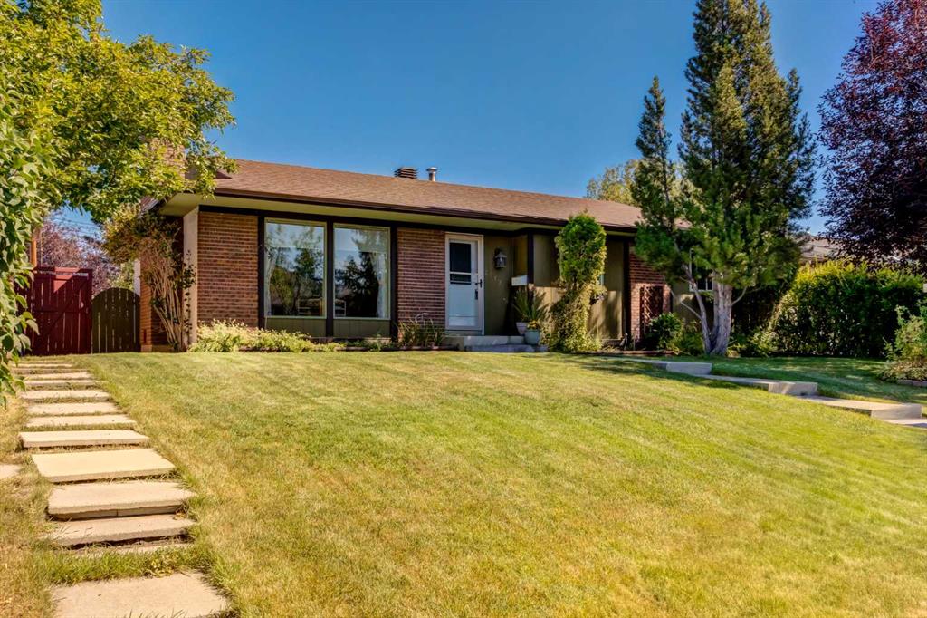 2512 106 Avenue SW, Calgary, Alberta, T2W 2H9