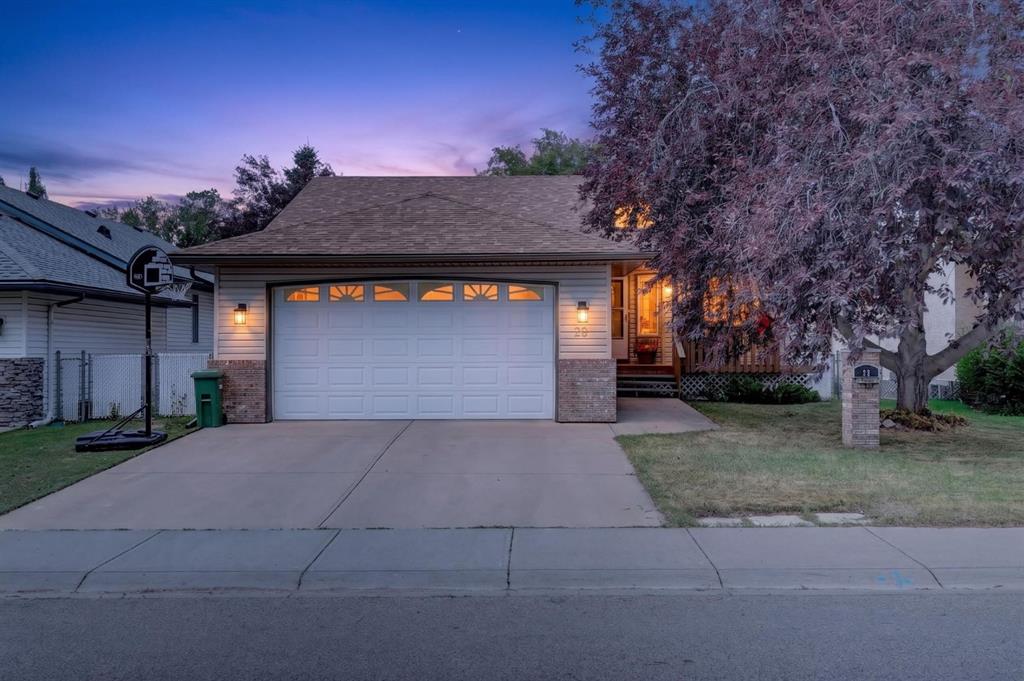 28 Cambridge Glen Drive, Strathmore, Alberta, T1P 1N3