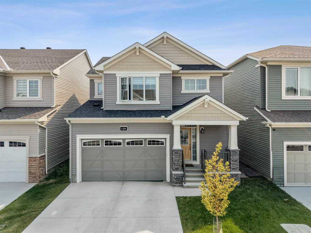 120 Carringford Road NW, Calgary, Alberta, T3P2H1