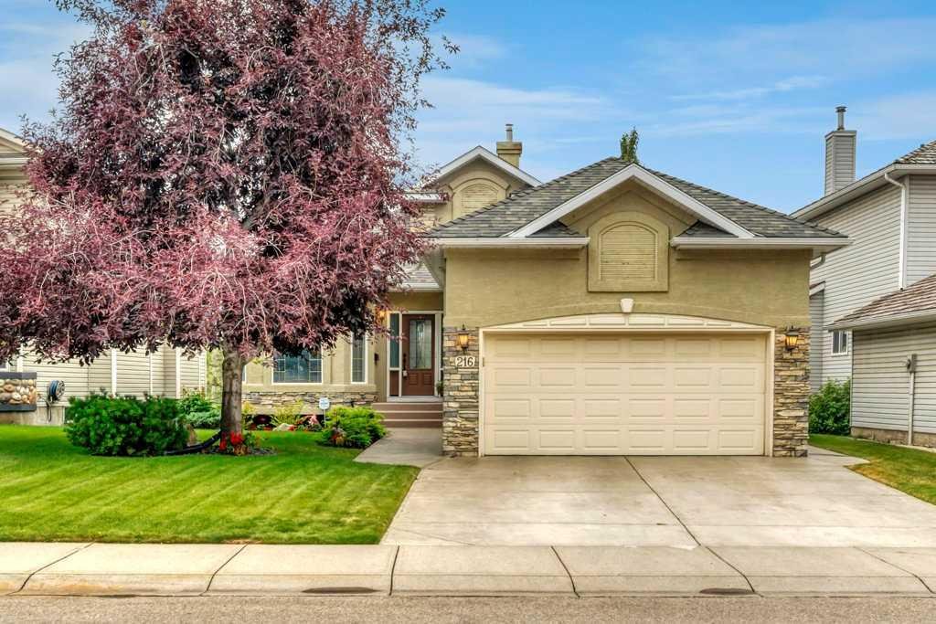 216 Douglas Woods Hill SE, Calgary, Alberta, T2Z 3B1
