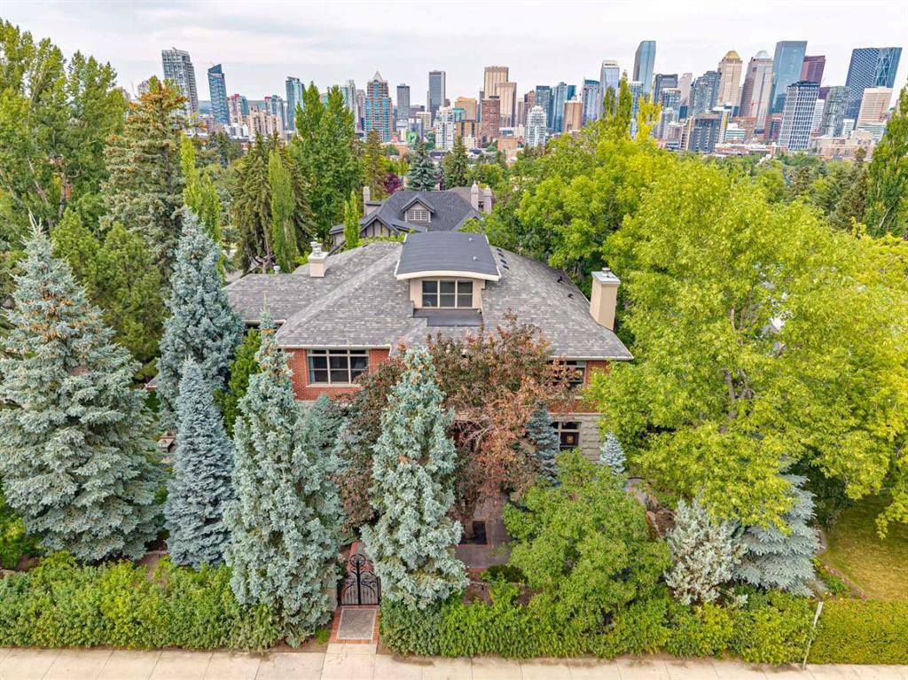 708 Hillcrest Avenue SW, Calgary, Alberta, T2S 0N4