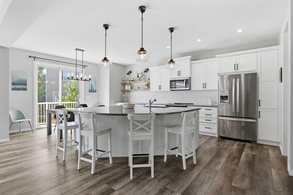 25 Yorkville Green SW, Calgary, Alberta, T2X4J8