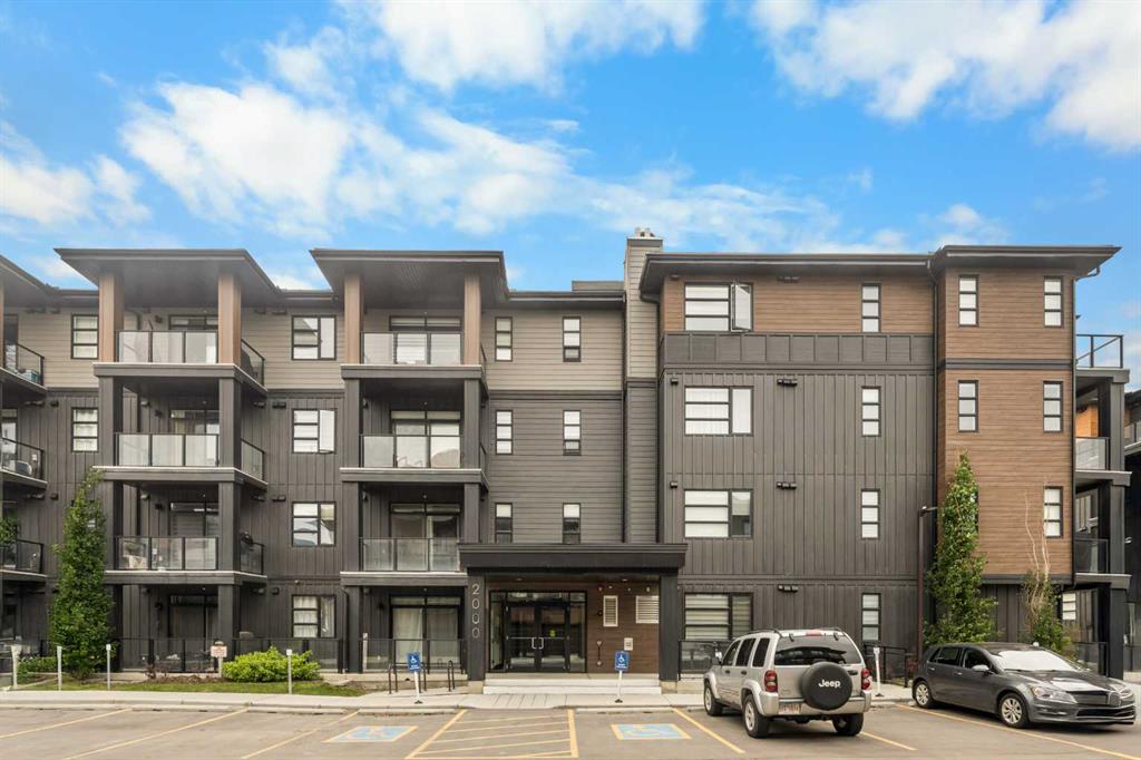 #2104 55 Lucas Way NW, Calgary, Alberta, T3P 2C7