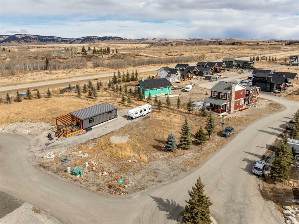 130 Cottageclub Court, Rural Rocky View County, Alberta, T4C1B1