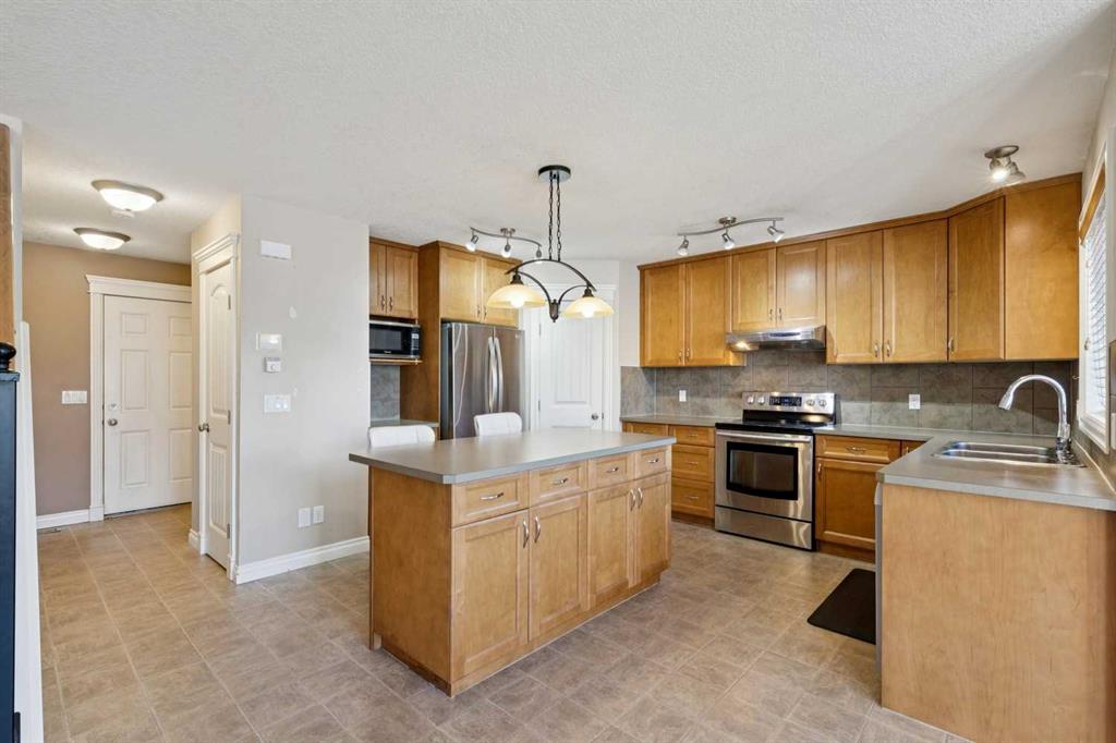 184 Cimarron Park Circle, Okotoks, Alberta, T1S 2H5