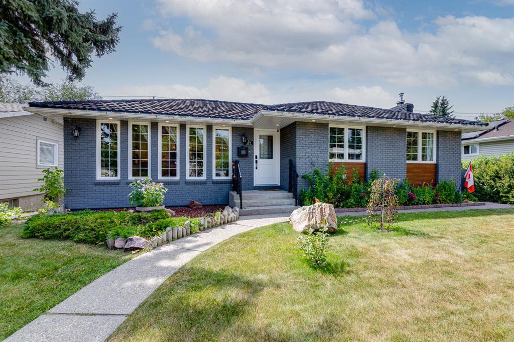 179 Capri Avenue NW, Calgary, Alberta, T2L 0H3