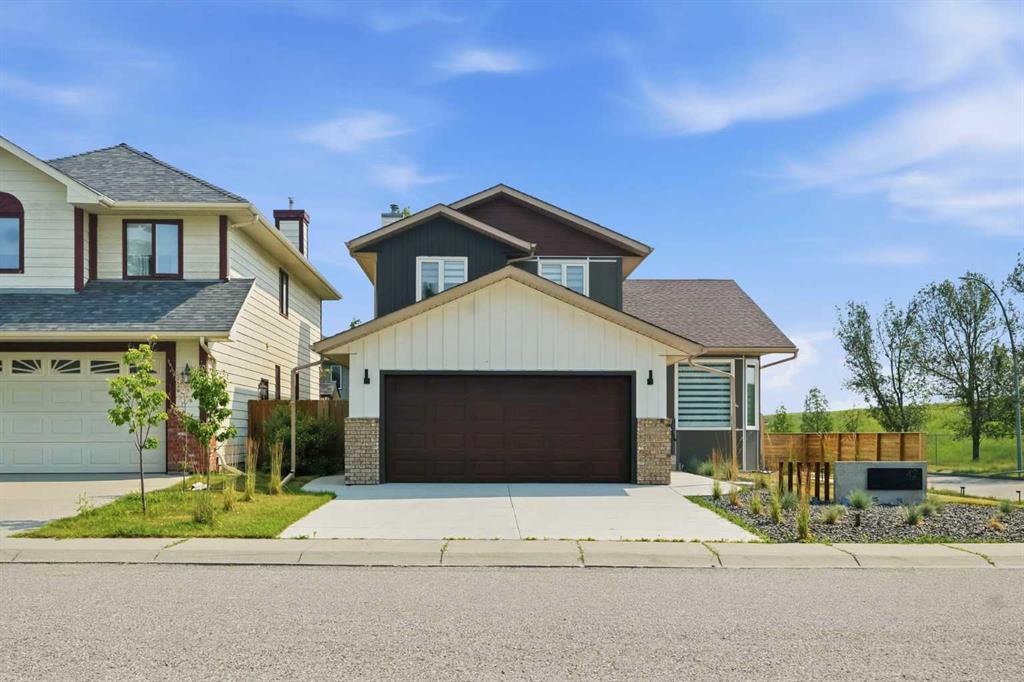42 Sunvista Crescent SE, Calgary, Alberta, T2X 3G2
