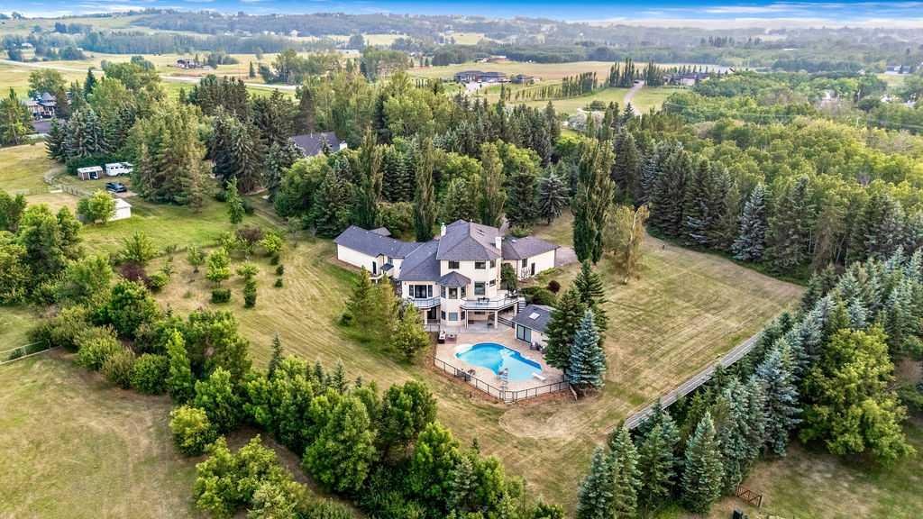 242048 32 Street E, Rural Foothills County, Alberta, T0L 0X0