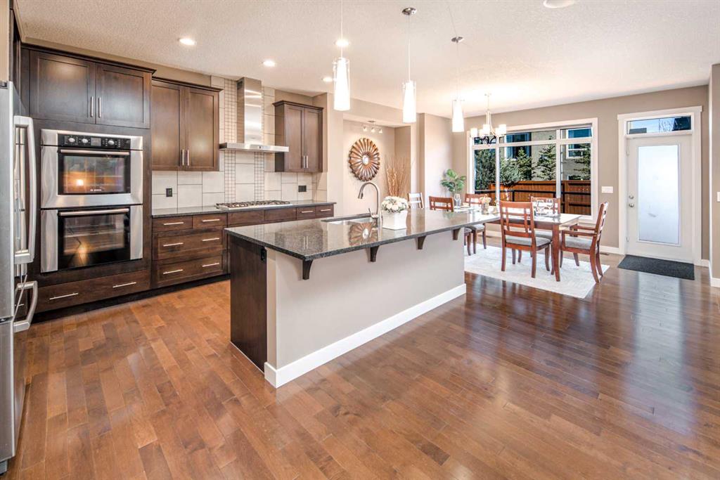 10 Aspenshire Place SW, Calgary, Alberta, T3H 0P6