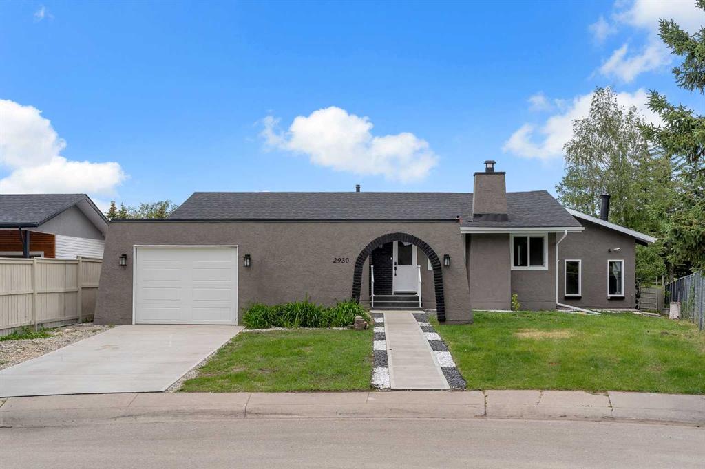 2930 Oakmoor Crescent SW, Calgary, Alberta, T2V 3Z7