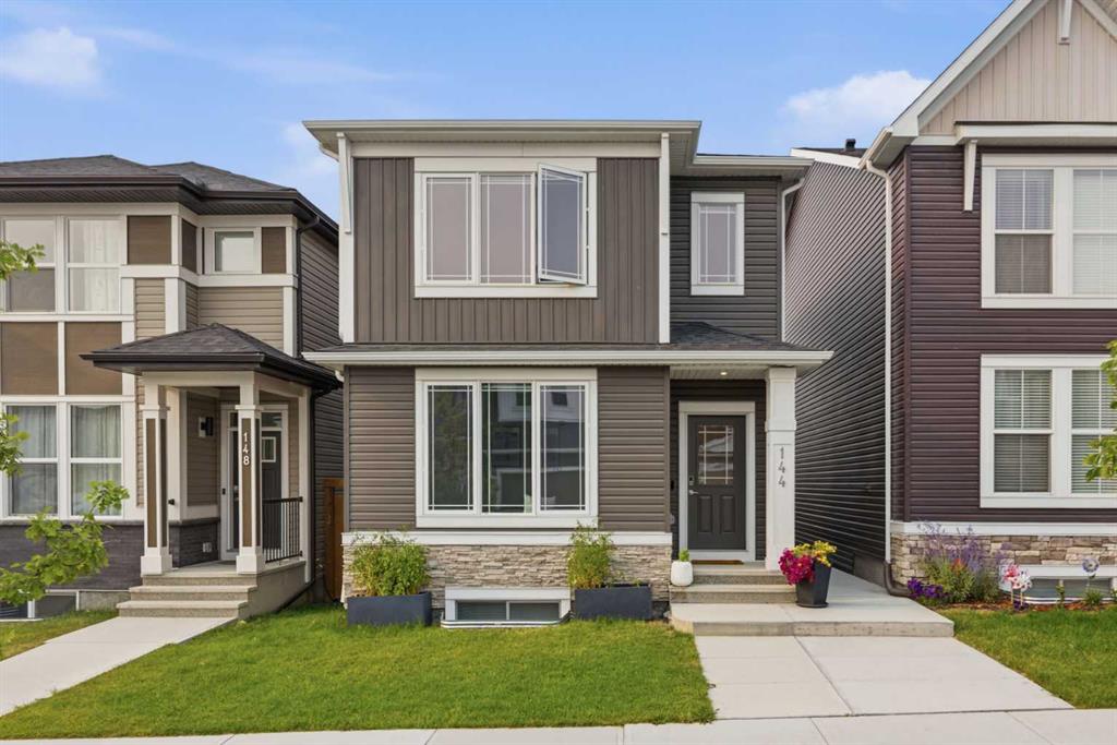 144 Amblehurst Green NW, Calgary, Alberta, T3P 1W8