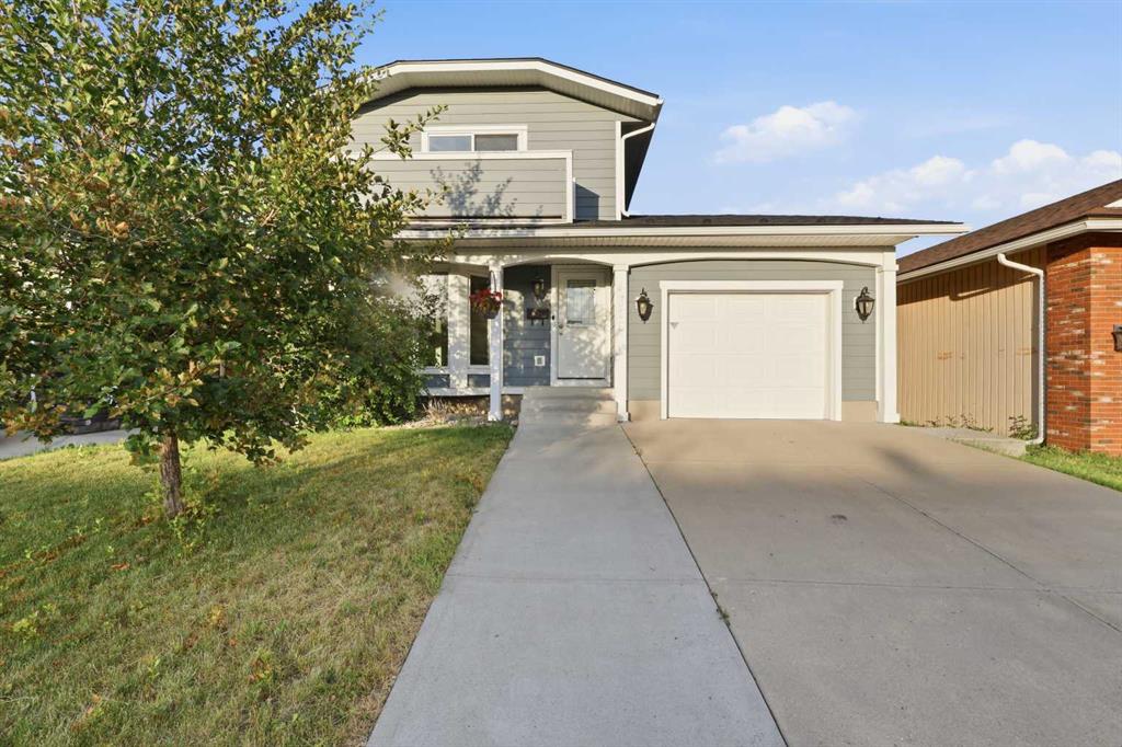 4712 60 Street NE, Calgary, Alberta, T1Y 5E8
