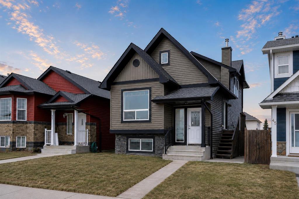 41 Saddlefield Drive NE, Calgary, Alberta, T3J 4Z9