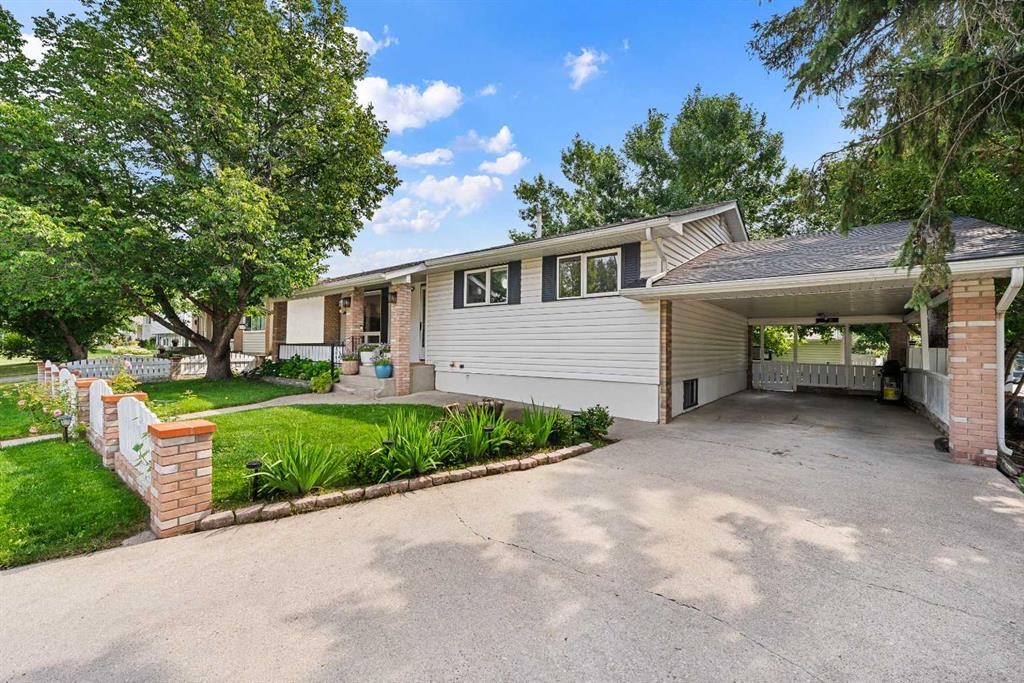632 Foritana Road SE, Calgary, Alberta, T2A 2B9