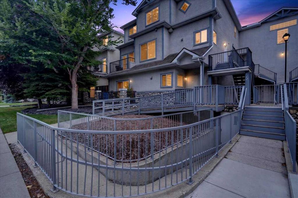 #208 622 56 Avenue SW, Calgary, Alberta, T2V 0G8