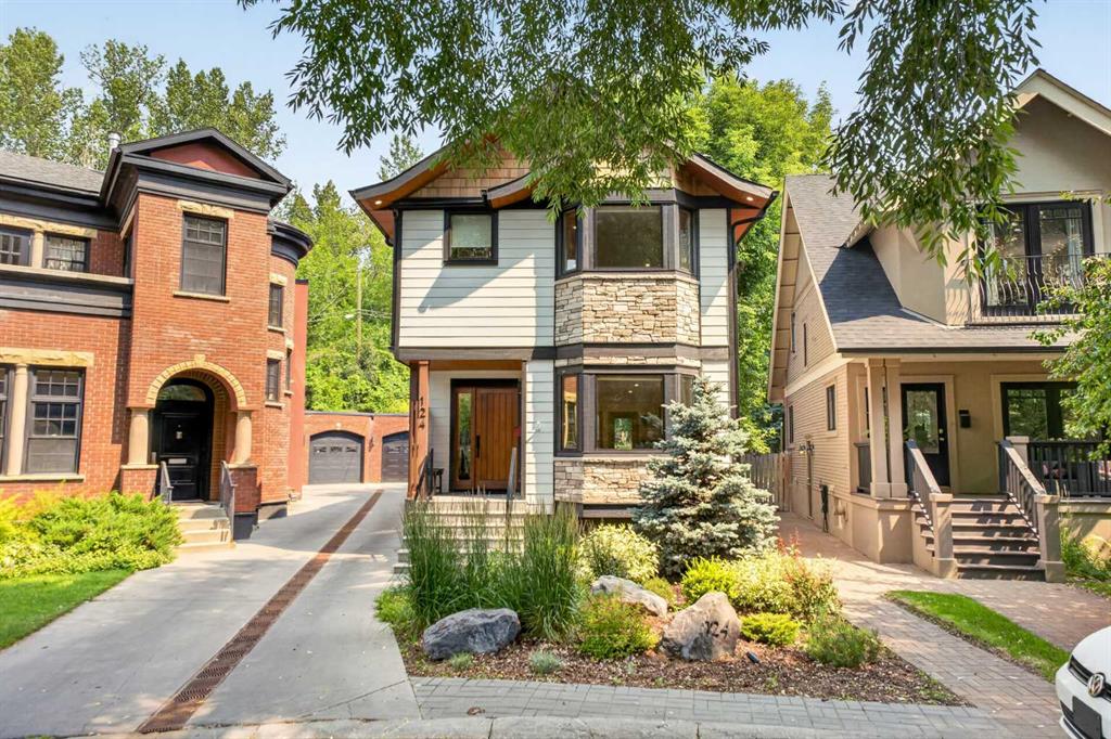 124 Garden Crescent SW, Calgary, Alberta, T2S2H9