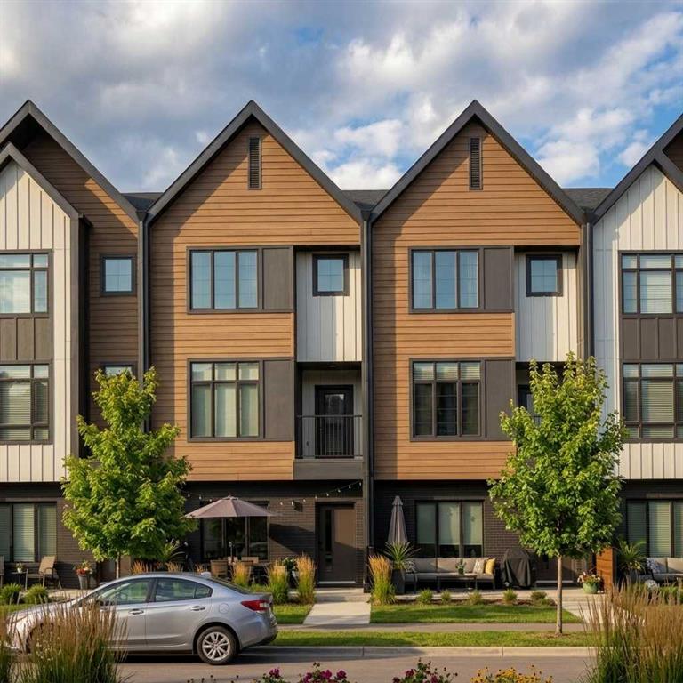 3873 155 Avenue SW, Calgary, Alberta, T2Y 0M8