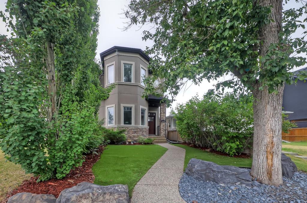 2639 27 Street SW, Calgary, Alberta, T3E 2G4