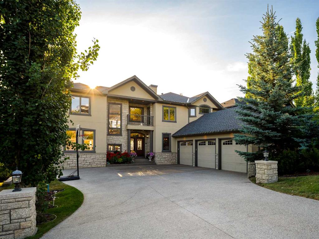 3221 77 Street SW, Calgary, Alberta, T3H5M1