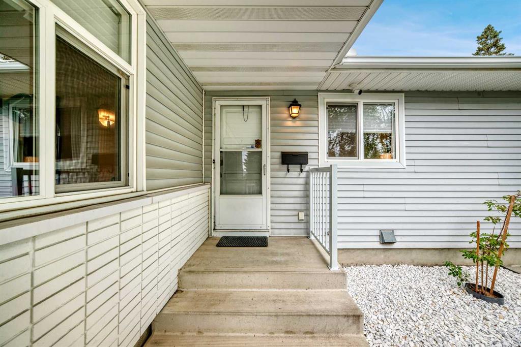6203 Dalmarnock Green NW, Calgary, Alberta, T3A1H4
