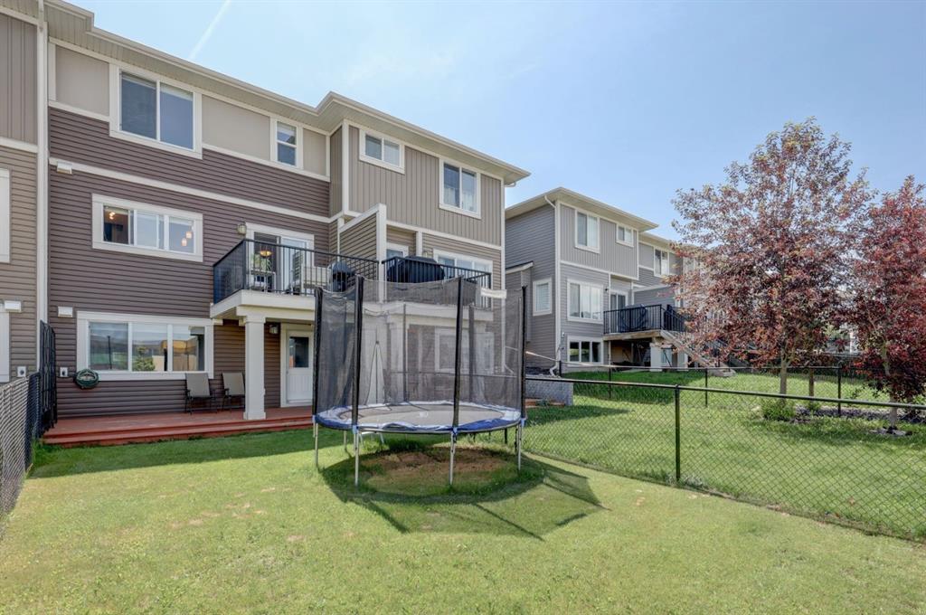 673 Hillcrest Road SW, Airdrie, Alberta, T4B4C7