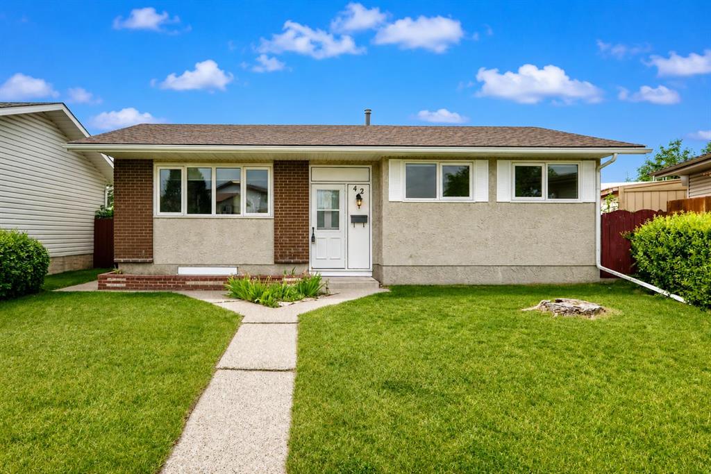 42 Rundlelawn Close NE, Calgary, Alberta, T1Y 3J3