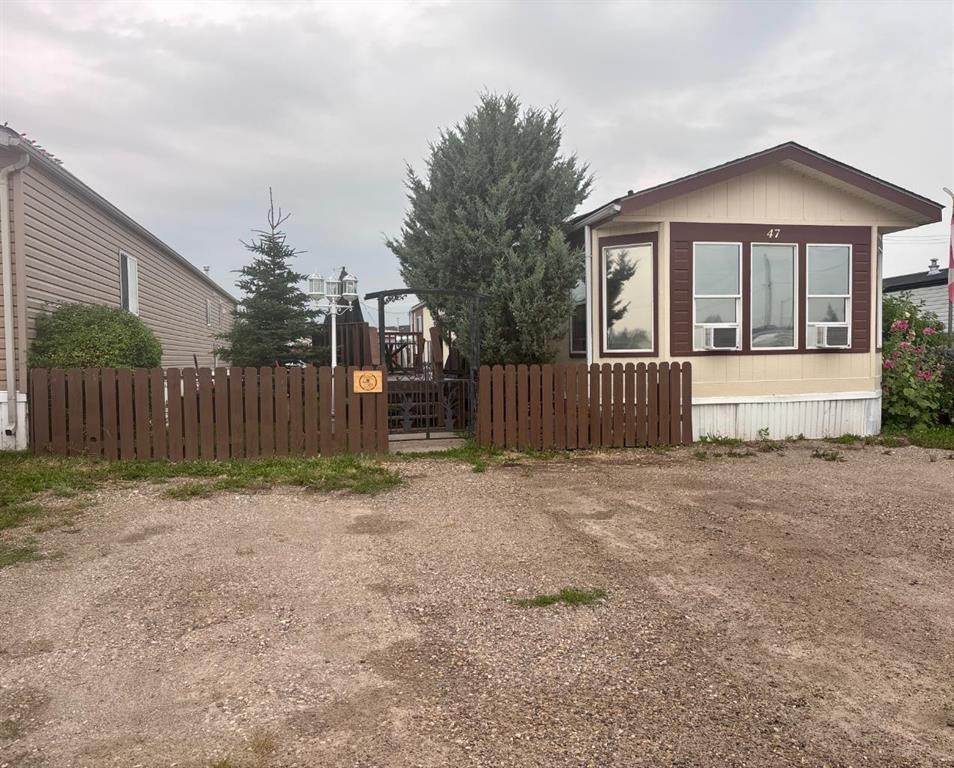 47 Grey Street, Carstairs, Alberta, T0M1X0