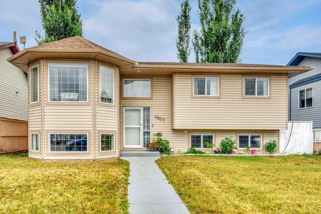 1907 Strathcona Terrace, Strathmore, Alberta, T1P 1S8