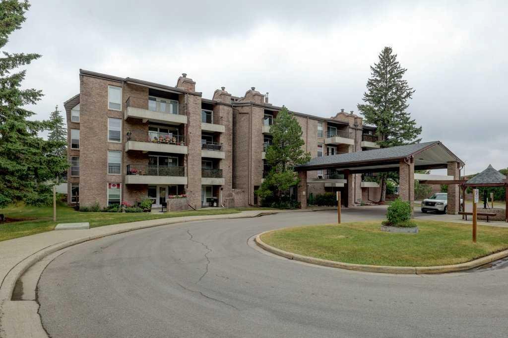 #1405 201 Brae Glen Close SW, Calgary, Alberta, T2W 2B1
