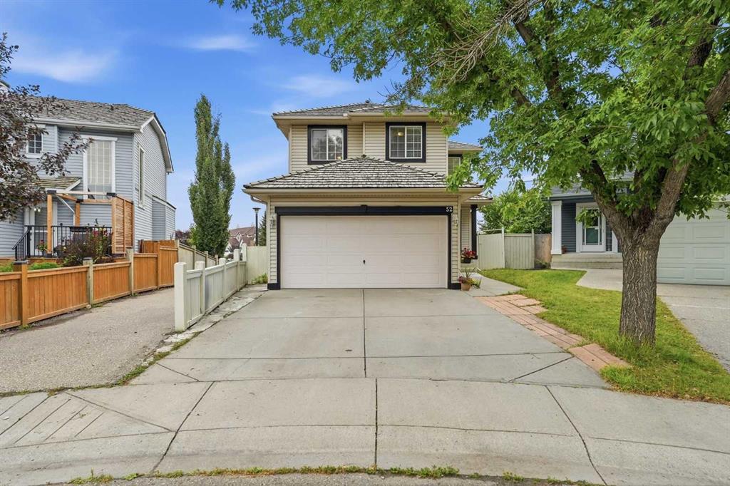 52 Douglas Glen Crescent SE, Calgary, Alberta, T2Z 3M6