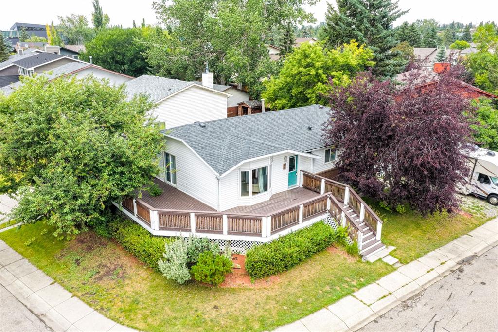 85 Rideau Close SW, Airdrie, Alberta, T4B 1A7