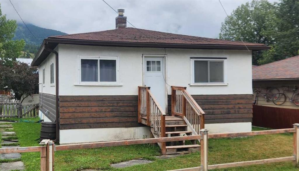 1221 1 Avenue, Canmore, Alberta, T1W1M5