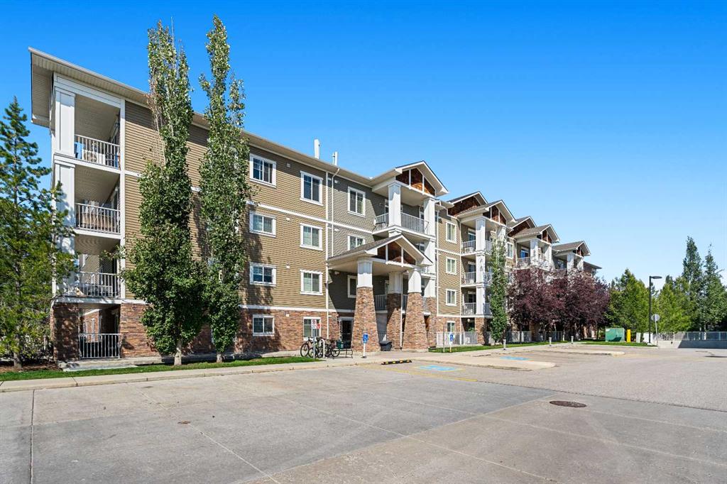 #208 304 Cranberry Park SE, Calgary, Alberta, T3M1W2