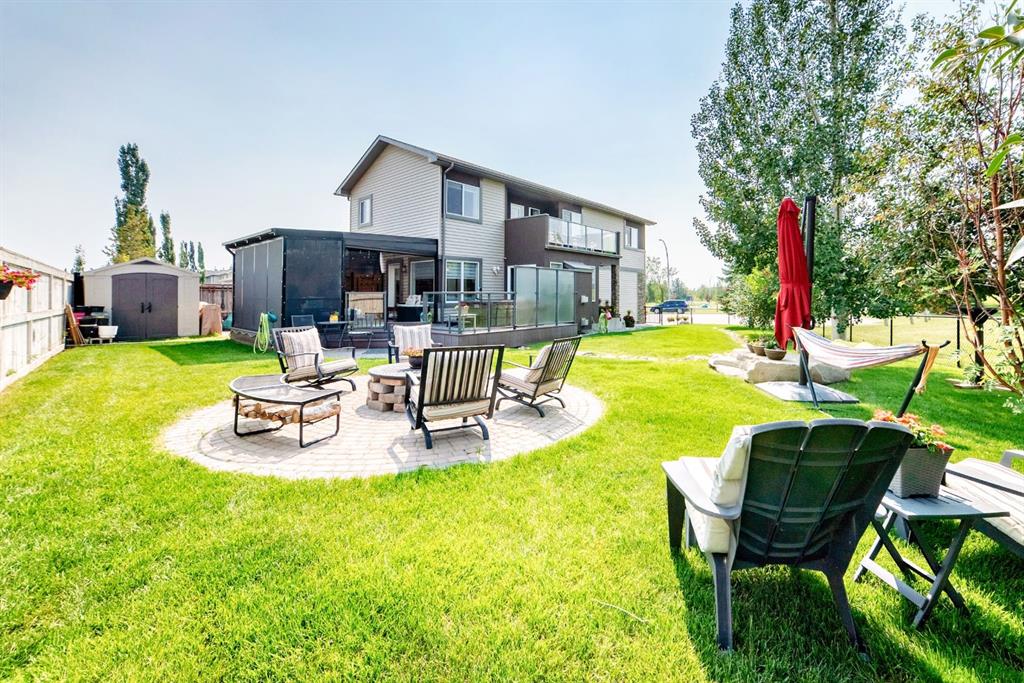 331 Royal Birch View NW, Calgary, Alberta, T3G 5K2