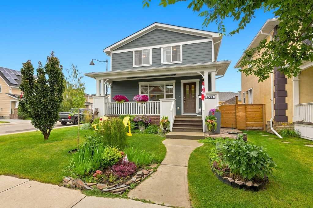 5528 Forand Street SW, Calgary, Alberta, T3E 7S6