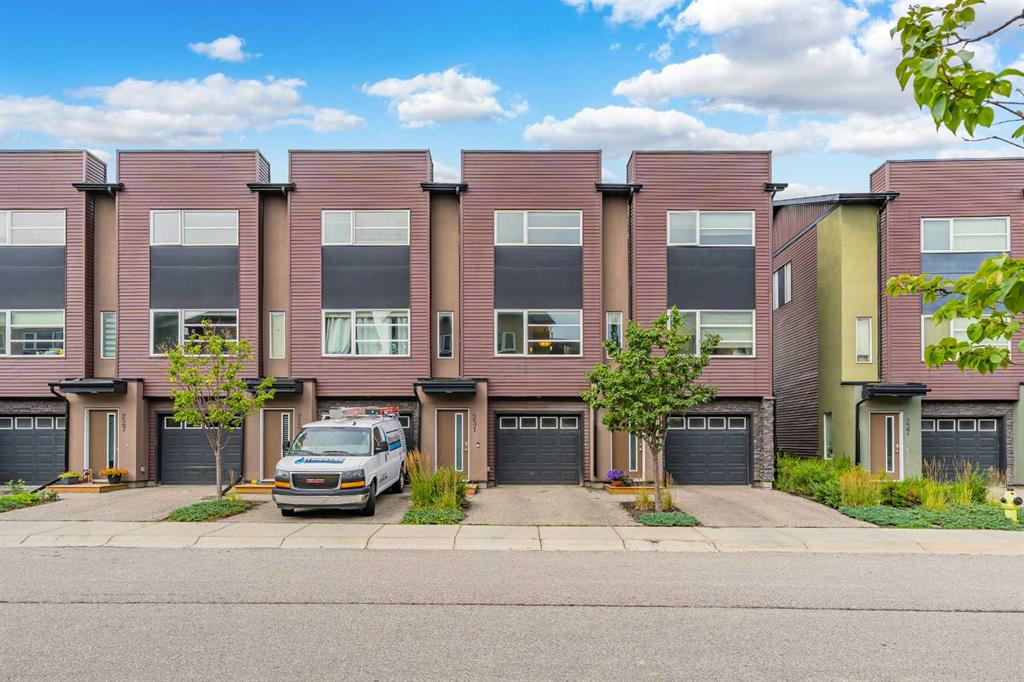 231 Covecreek Circle NE, Calgary, Alberta, T3K 0W6